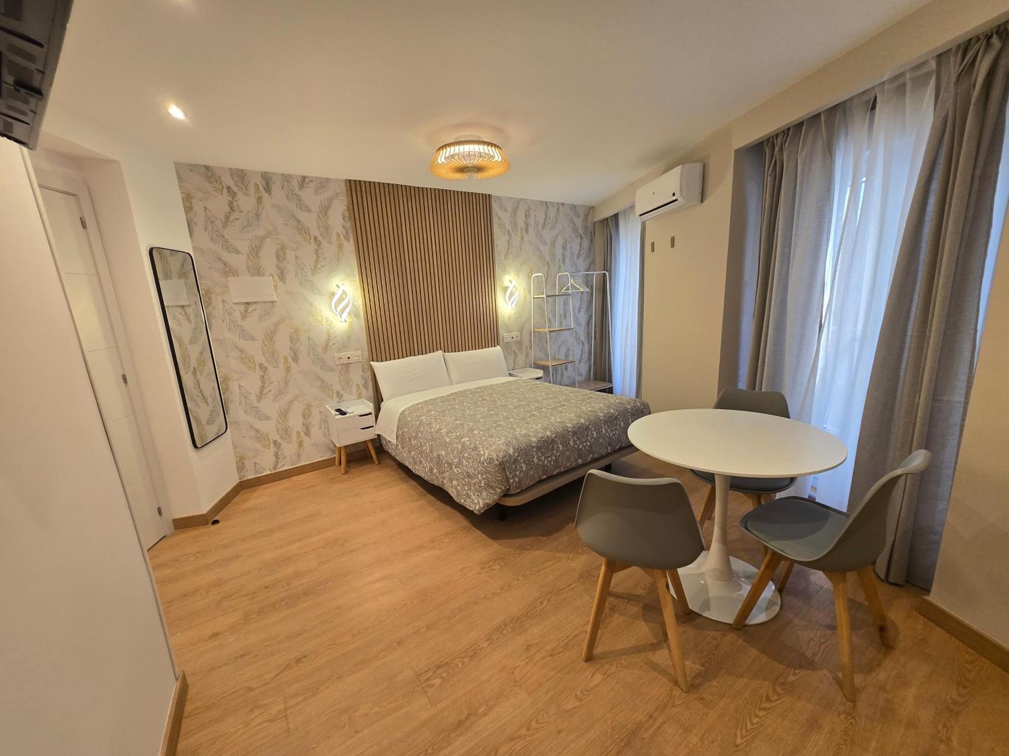 מדריד Hostal Comercial מראה חיצוני תמונה